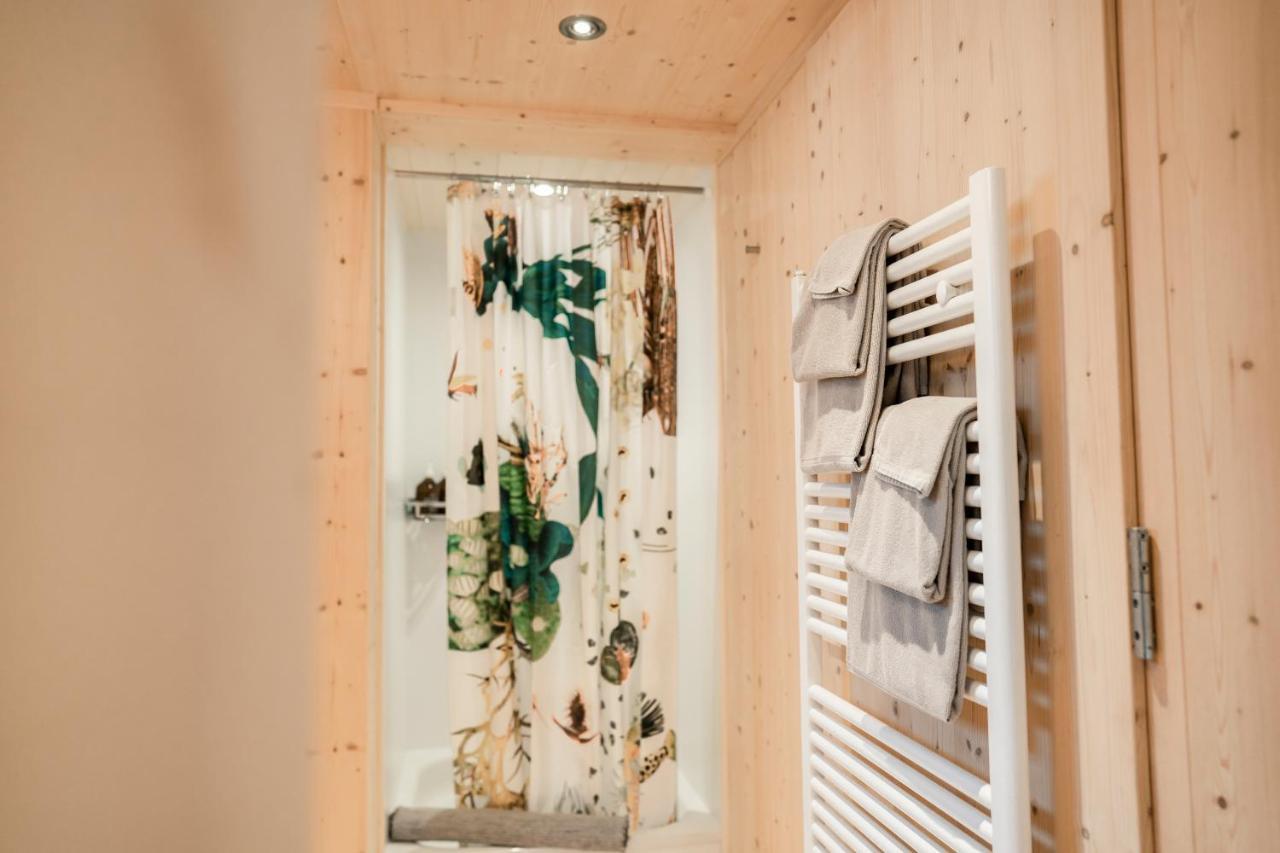 Lenk Lodge - Boutique & Design Hotel Und Apartements ภายนอก รูปภาพ