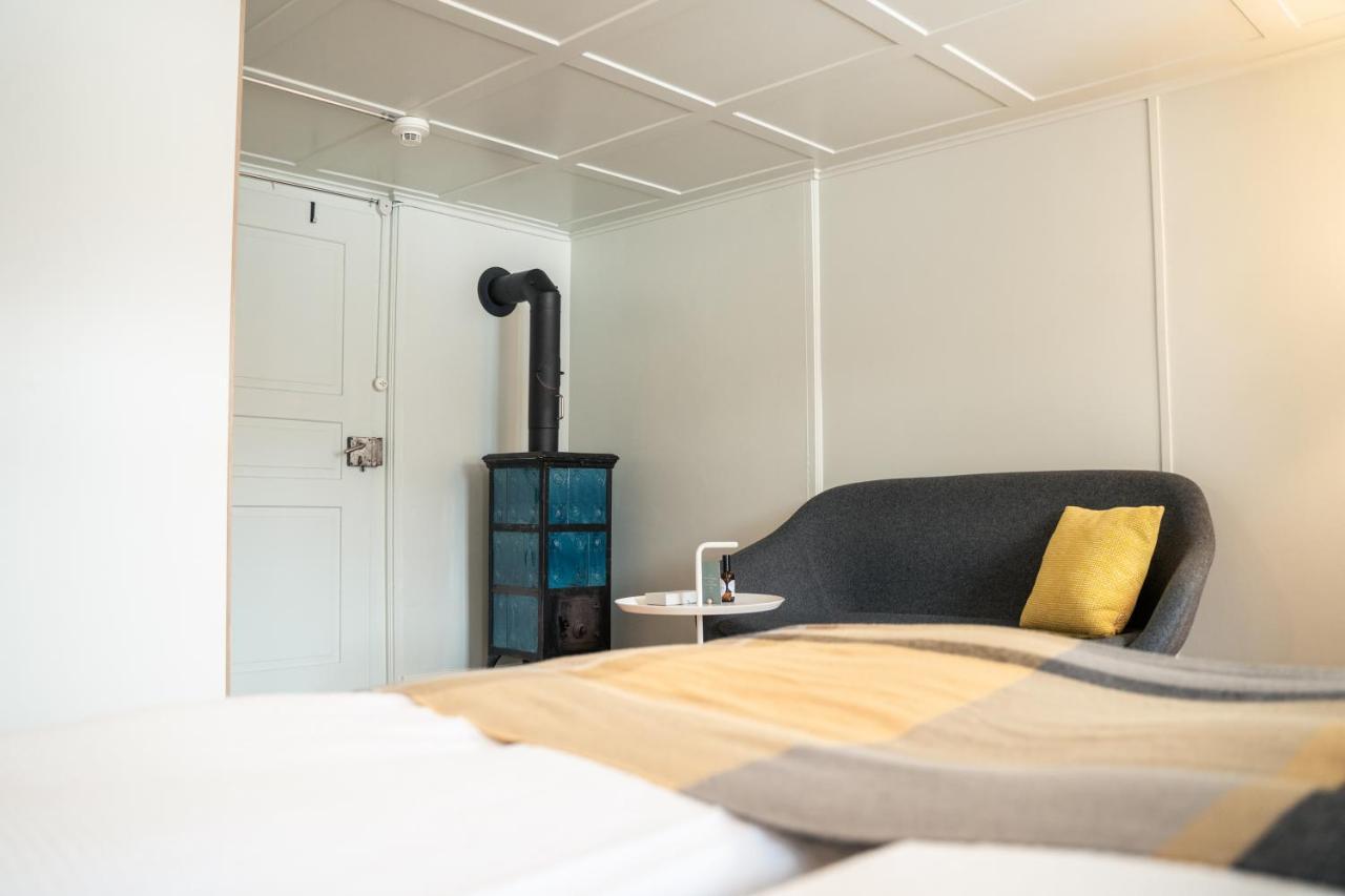 Lenk Lodge - Boutique & Design Hotel Und Apartements ภายนอก รูปภาพ