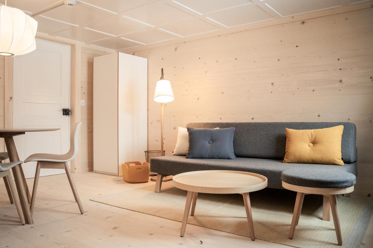 Lenk Lodge - Boutique & Design Hotel Und Apartements ภายนอก รูปภาพ